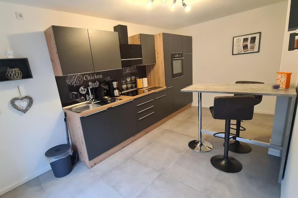 Grosse Moderne Ferienwohnung Auch Als Monteur Unterkunft Nutzbar, In Stolberg - Vicht Экстерьер фото