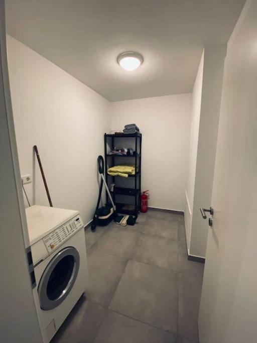 Grosse Moderne Ferienwohnung Auch Als Monteur Unterkunft Nutzbar, In Stolberg - Vicht Экстерьер фото